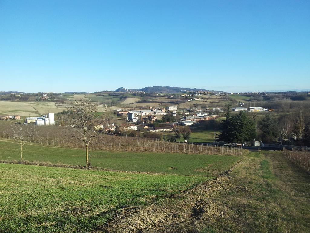 B&B Vigneto Pardom Montiglio Kültér fotó